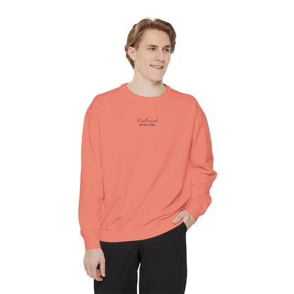 Chic Unisex Sweatshirt