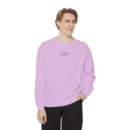 Chic Unisex Sweatshirt