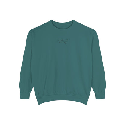 Chic Unisex Sweatshirt