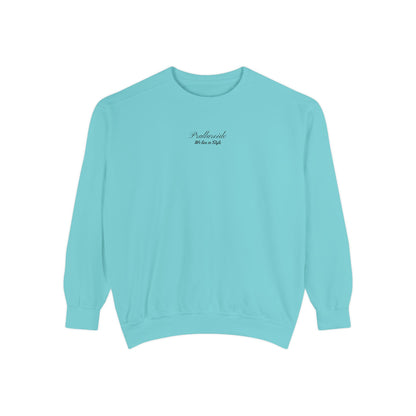 Chic Unisex Sweatshirt