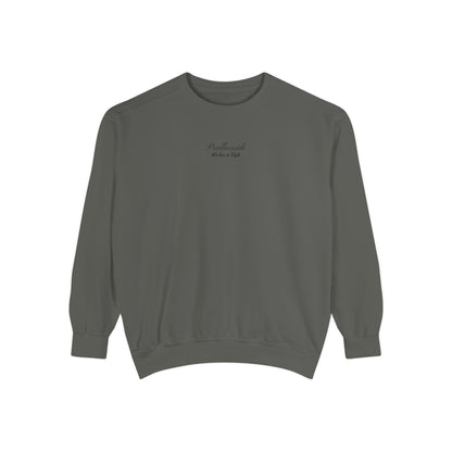 Chic Unisex Sweatshirt